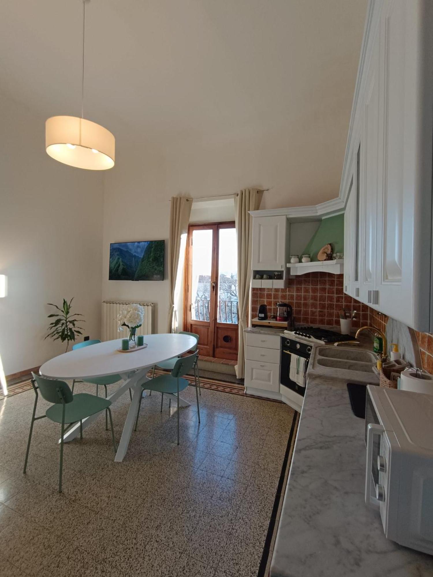Florence Castle Apartment 2 Bedrooms, 2 Bathrooms Екстер'єр фото